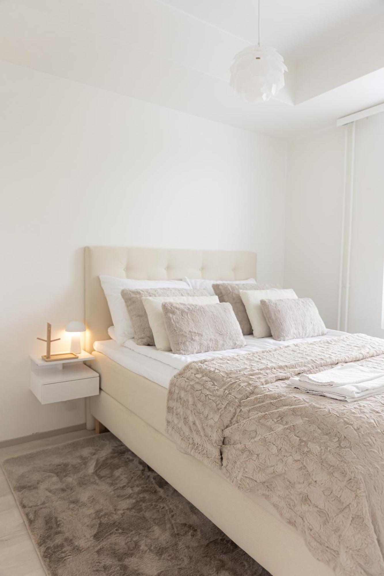 Arctic City Suites By Booklapland Рованиеми Экстерьер фото
