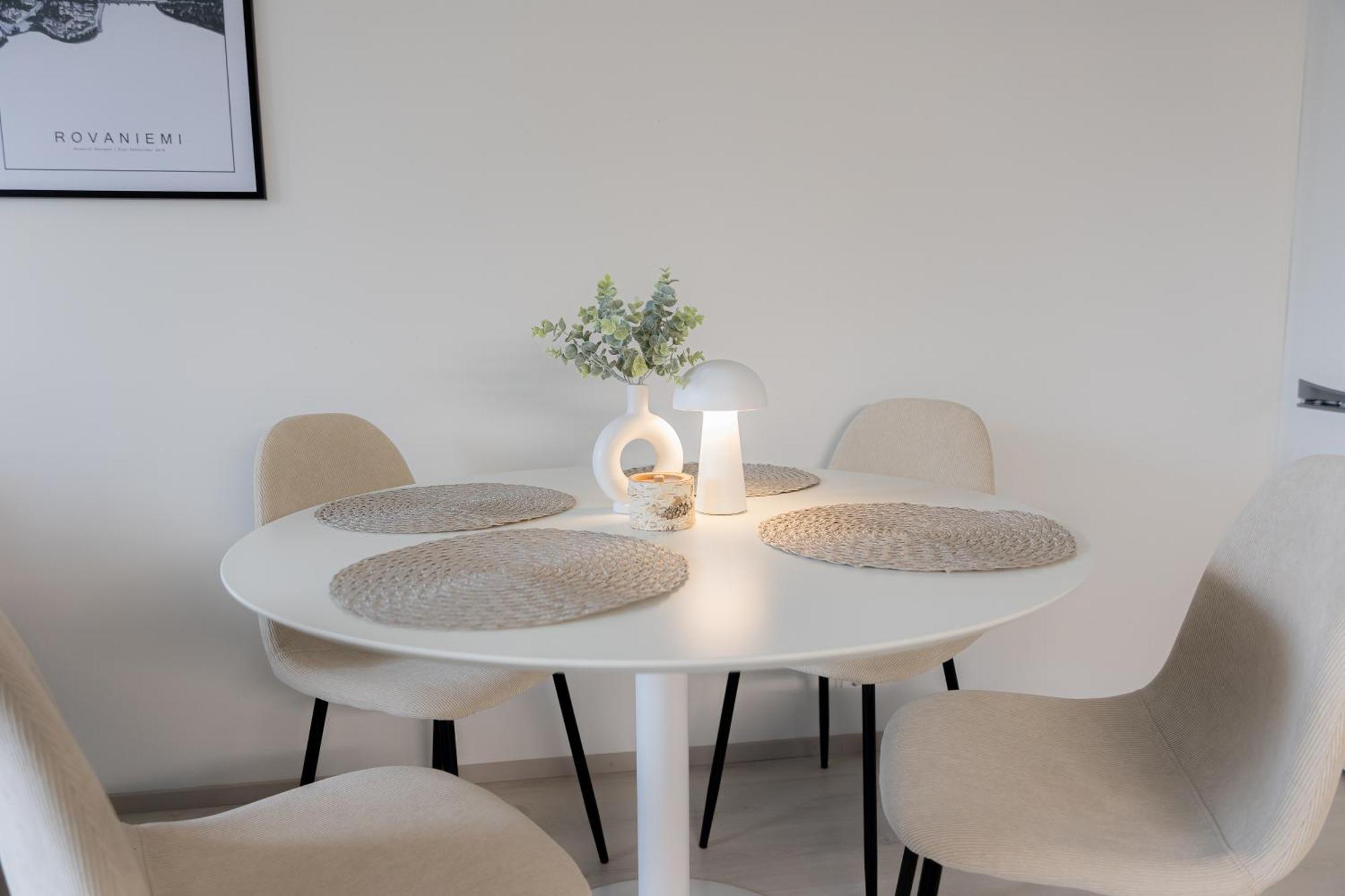 Arctic City Suites By Booklapland Рованиеми Экстерьер фото